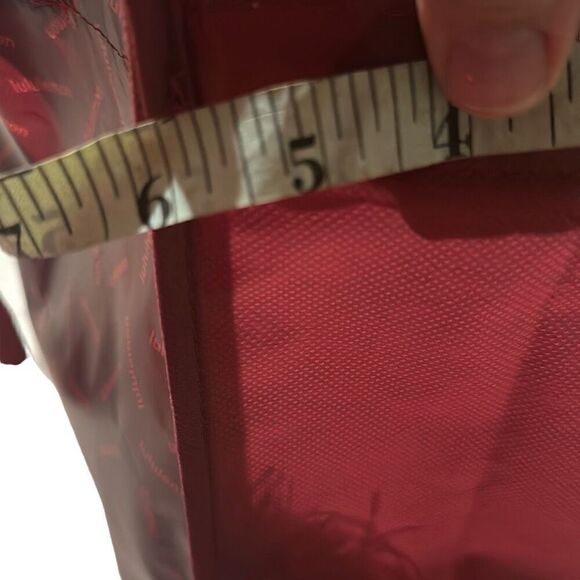 Lululemon Red Ombre Snap Reusable Retail Paper Shopping Tote Bag Ladies Small - Picture 7 of 10